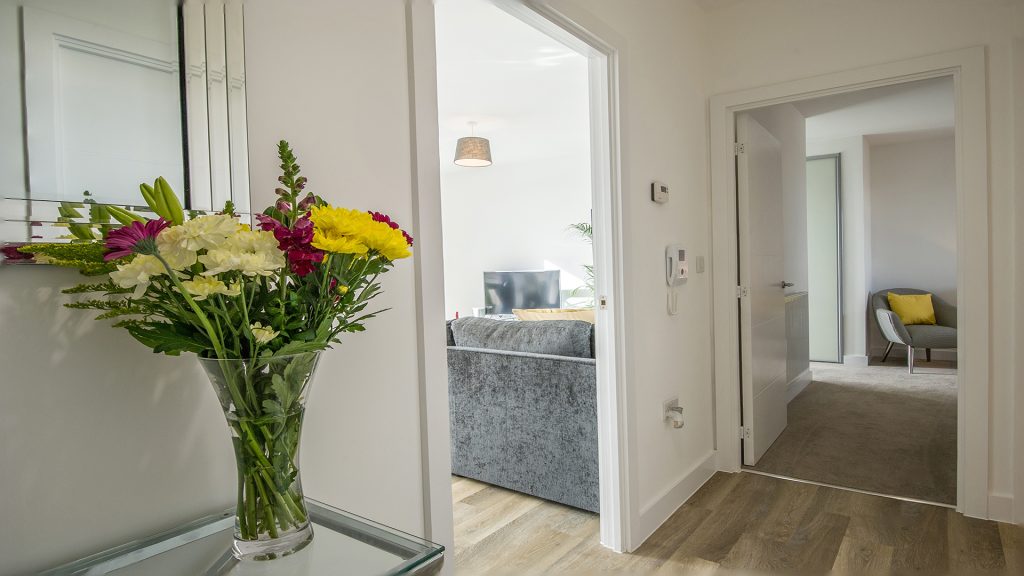 Tailored Stays De Havilland House Entrance Hall Serviced apartment Cambridge